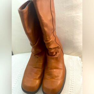 Santana Canada Cognac Tan Slouch Boots